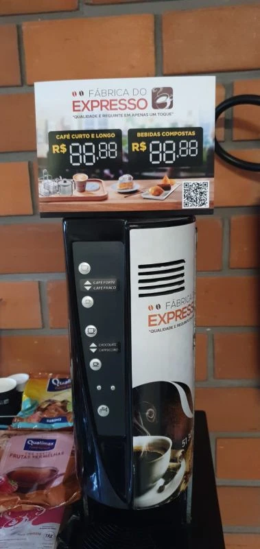 Máquina de café expresso profissional comodato